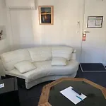 Le Melchior Hotel Sainte-Terre